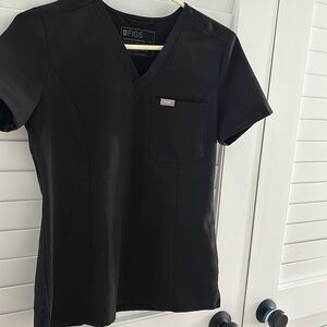 Figs Scrub Set in Black Women’s Catarina One Pocket Top and Yola Skinny Pants XS